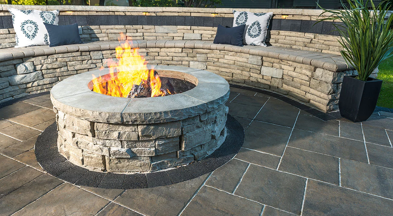 Rivercrest Firepit Fire features Buff 8396